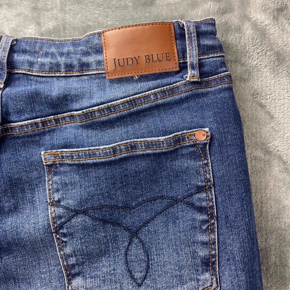 Judy Blue Womens Wide Crop Jeans Dark Wash Raw Hem Stretch Denim 13 31 - Picture 6 of 12